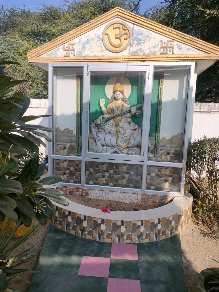 Maa Saraswati